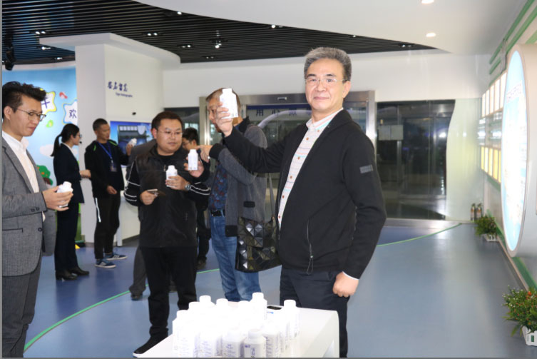 商界領(lǐng)袖俱樂部精英參訪花花牛！