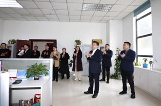 春光作序啟新程 暖心慰問鼓干勁 ——集團領(lǐng)導(dǎo)開展新春開工首日拜年慰問